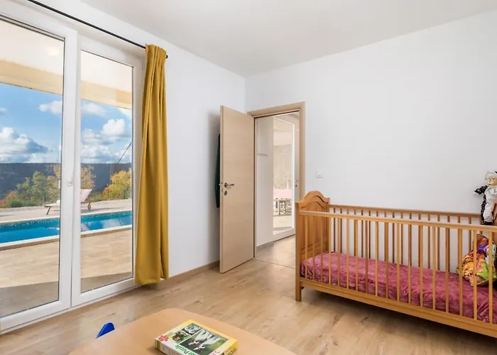 Valente With Pool Vikendica Labin (Istria)