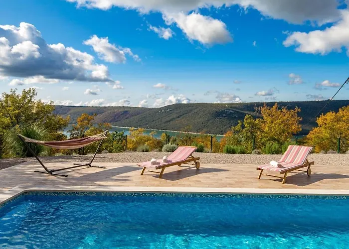 Valente With Pool Semesterbostad Labin (Istria)